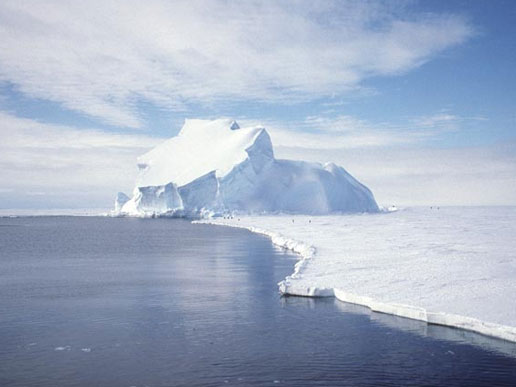 Image of the Riiser-Larsen ice shelf in December 1995